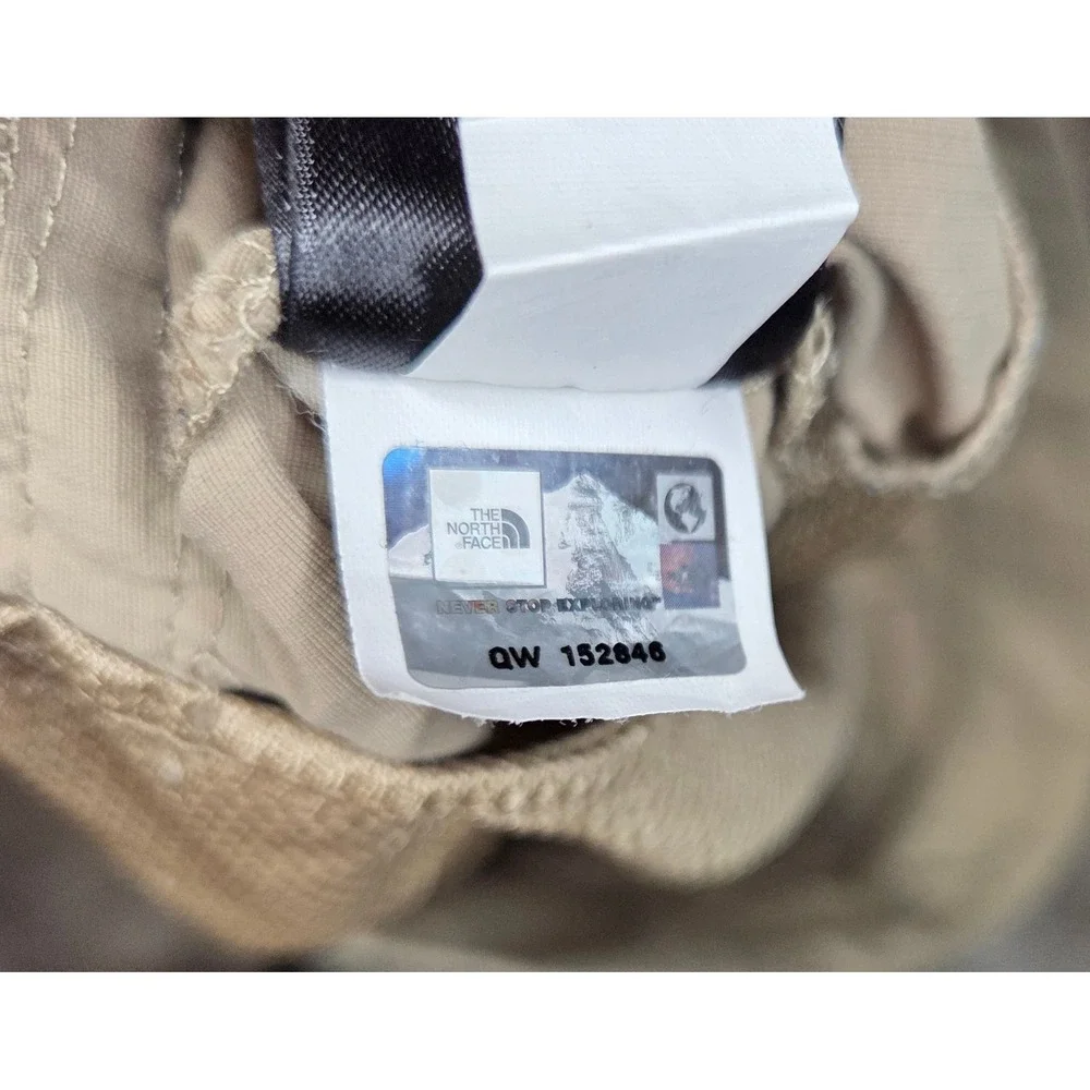 The North Face Mens Paramount Cargo Shorts Tan Khaki Nylon Size 32